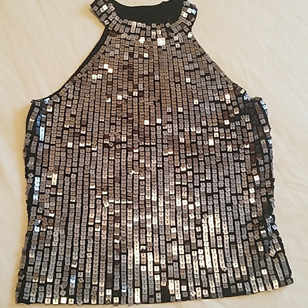 Sequined sleeveless crop top - Charlotte Russe